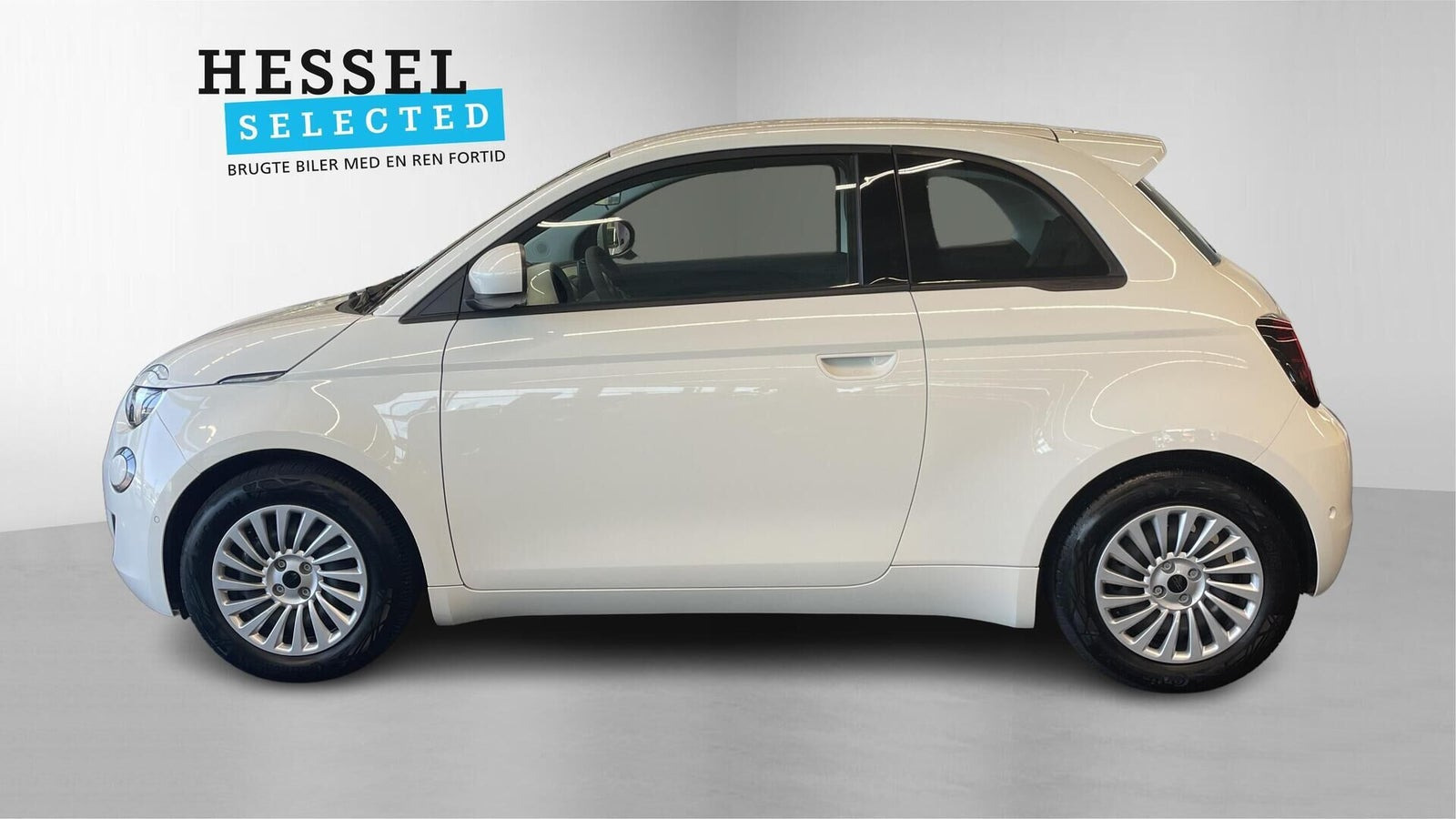 Hvid Fiat 500e fra 2024