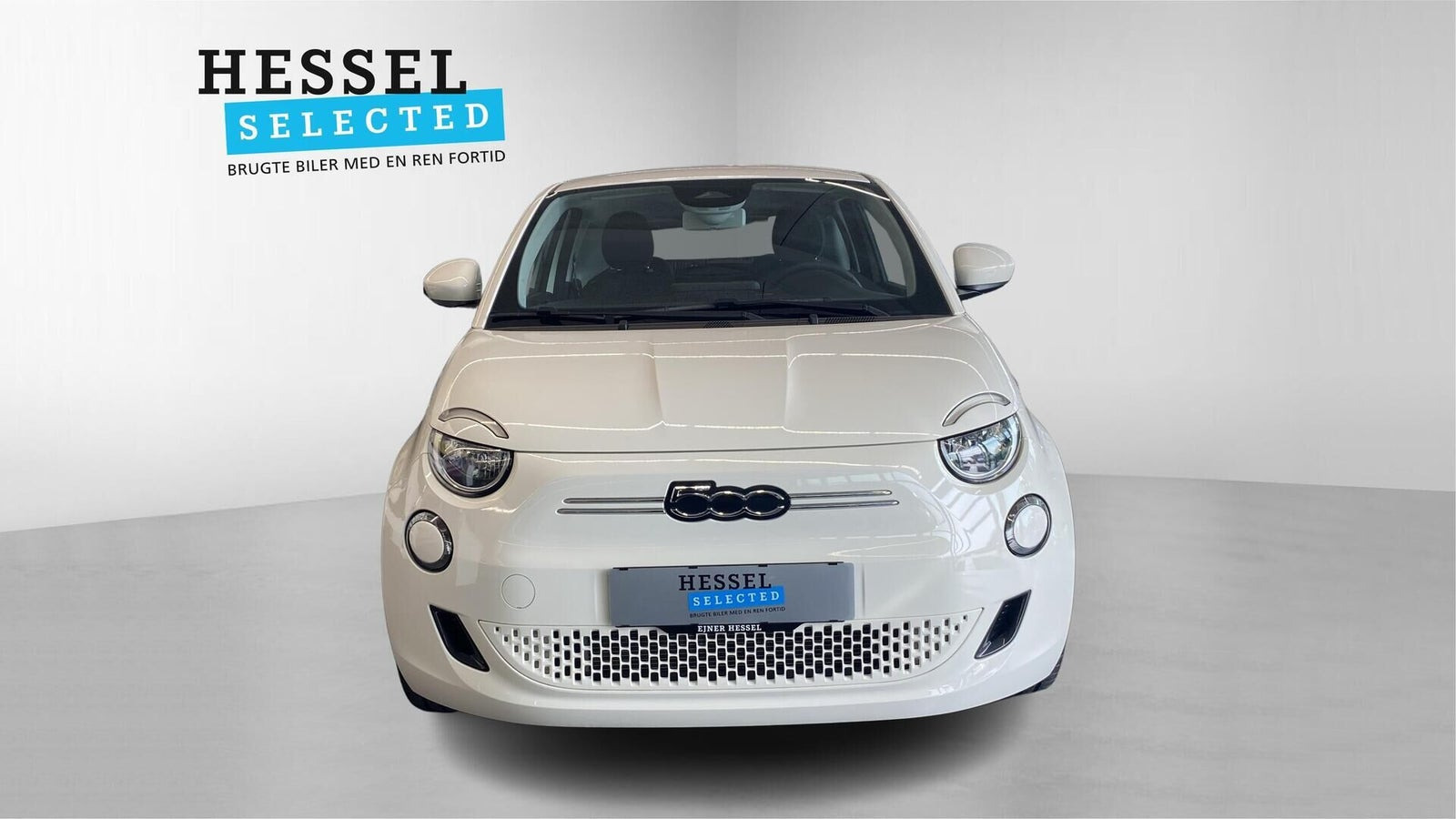 Hvid Fiat 500e fra 2023