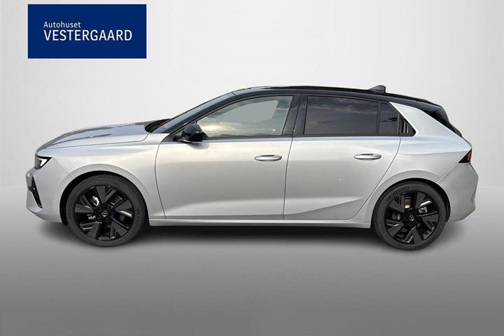 Sølv Opel Astra-e fra 2024