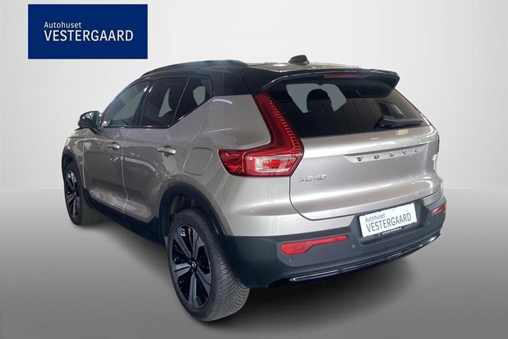 Bronze Volvo XC40 fra 2023