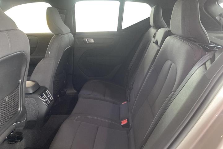 Bronze Volvo XC40 fra 2023