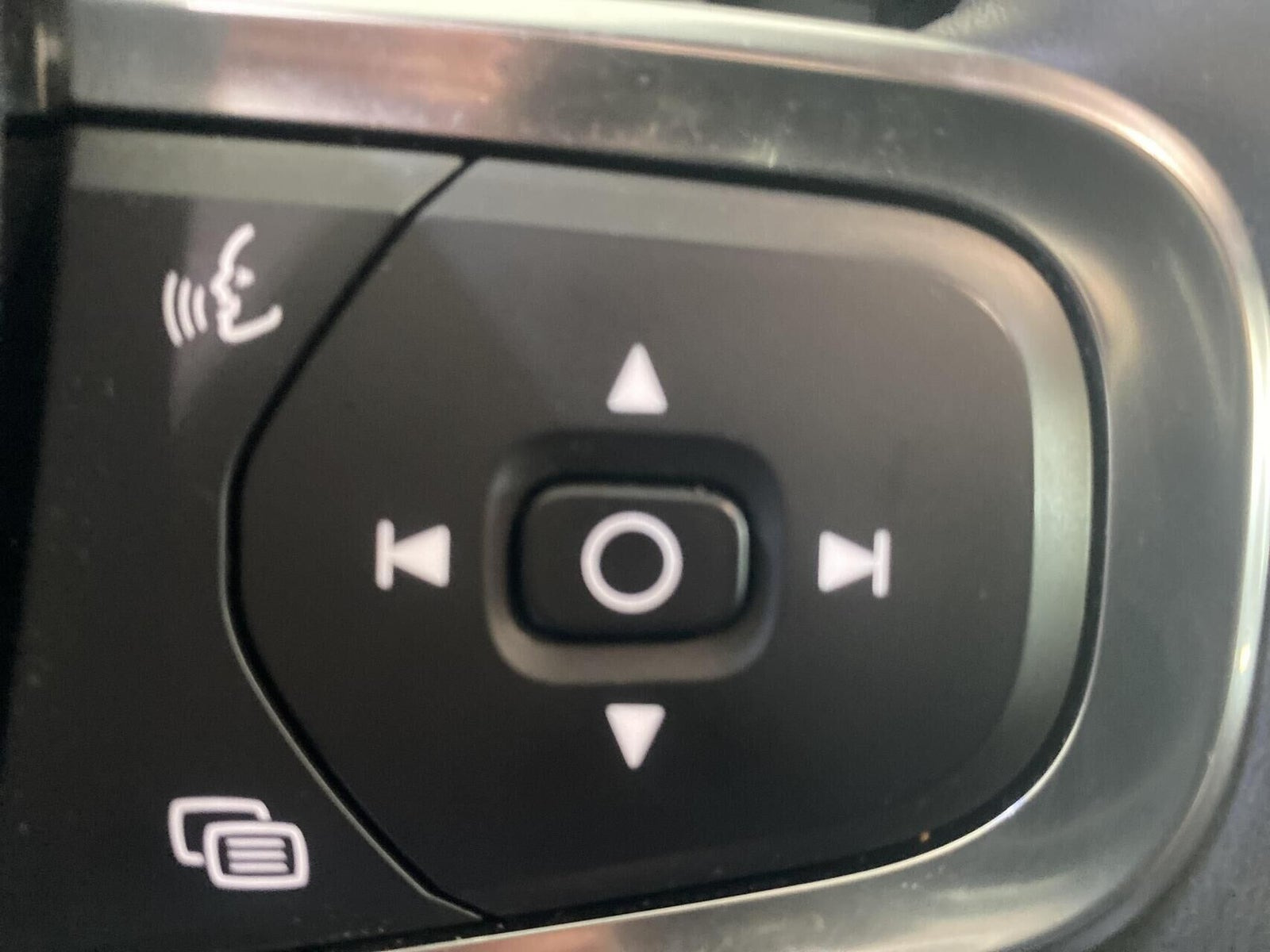 Bronze Volvo XC40 fra 2023