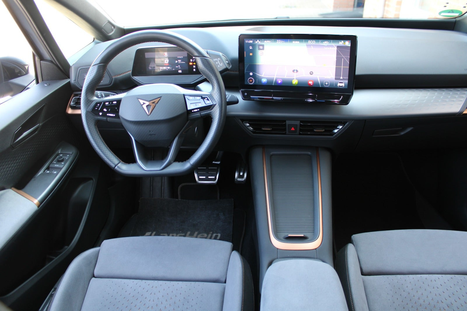 Grå Cupra Born fra 2024