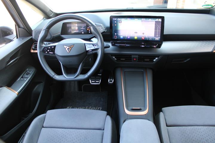 Grå Cupra Born fra 2024