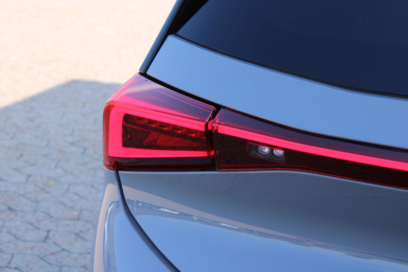 Grå Cupra Born fra 2024