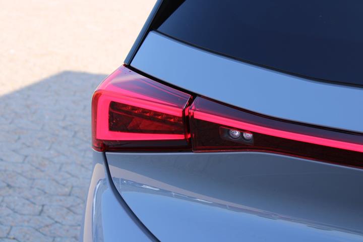 Grå Cupra Born fra 2024