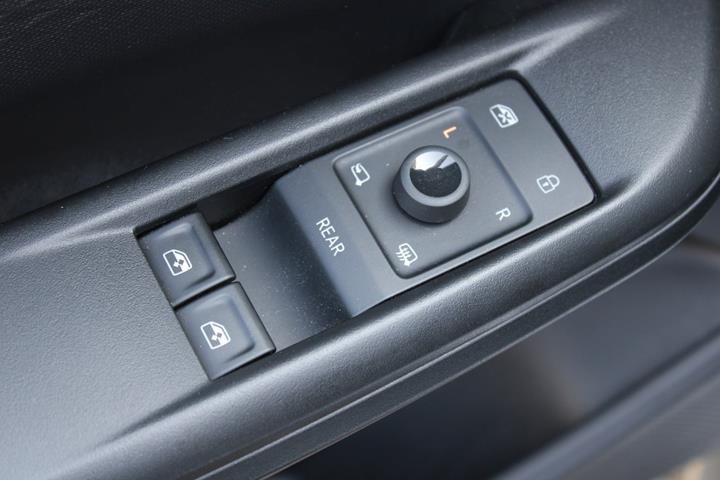 Hvid Cupra Born fra 2024