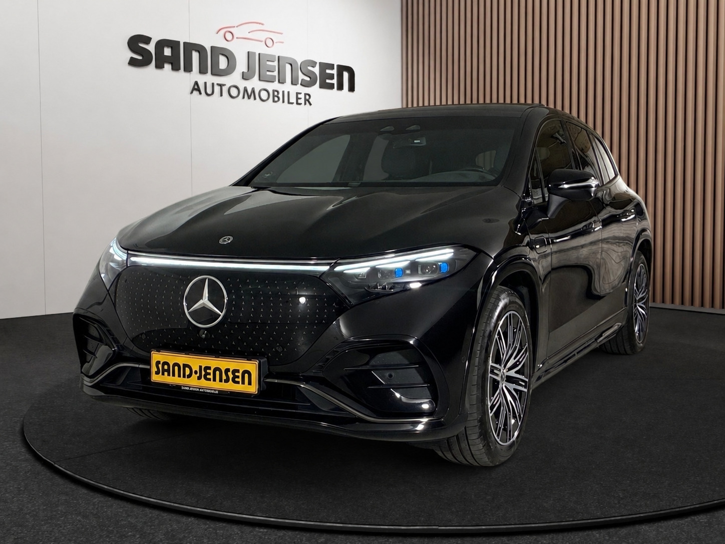 Mercedes EQS450 SUV AMG Line Premium Plus 4Matic Van