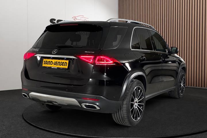 Sort Mercedes GLE350 de fra 2022
