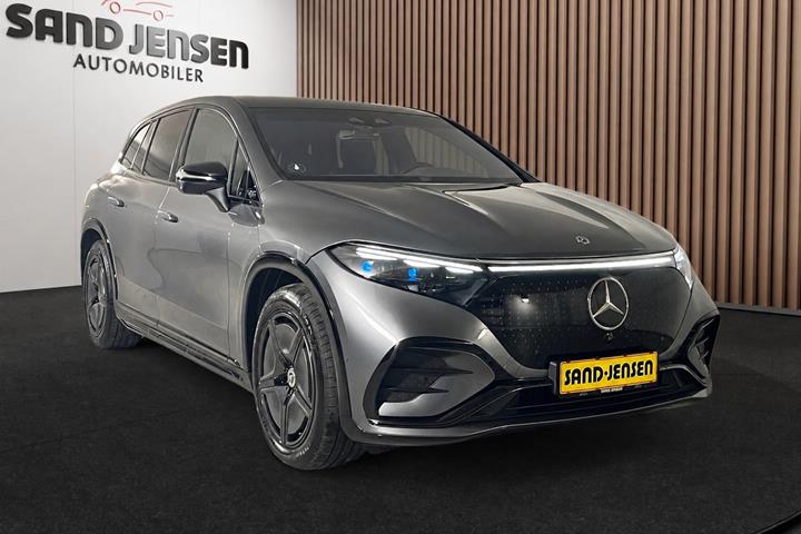 Grå Mercedes EQS450 SUV fra 2023