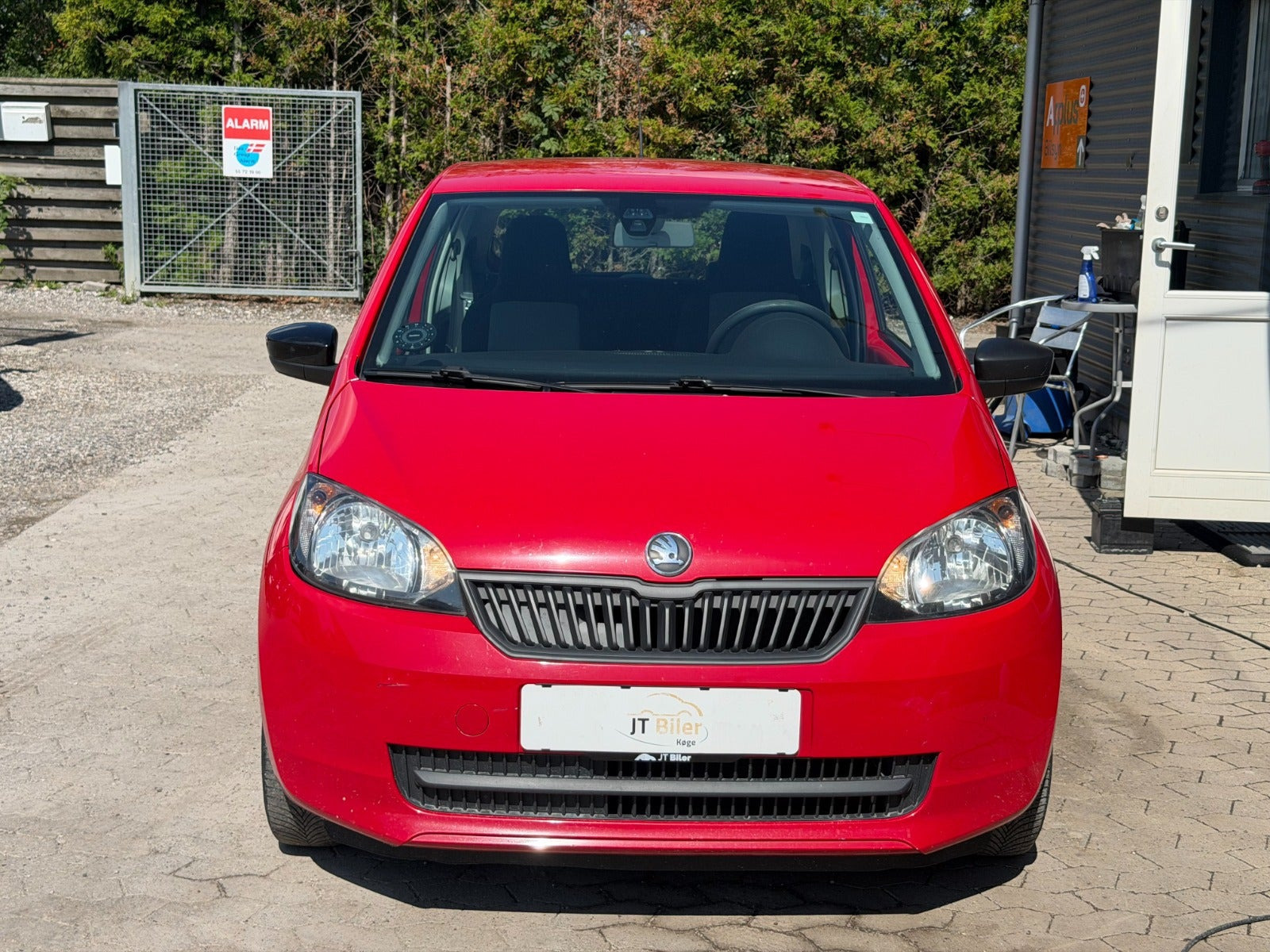 Rød Skoda Citigo fra 2013