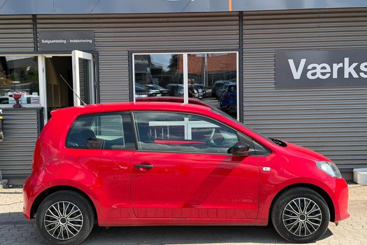 Rød Skoda Citigo fra 2013