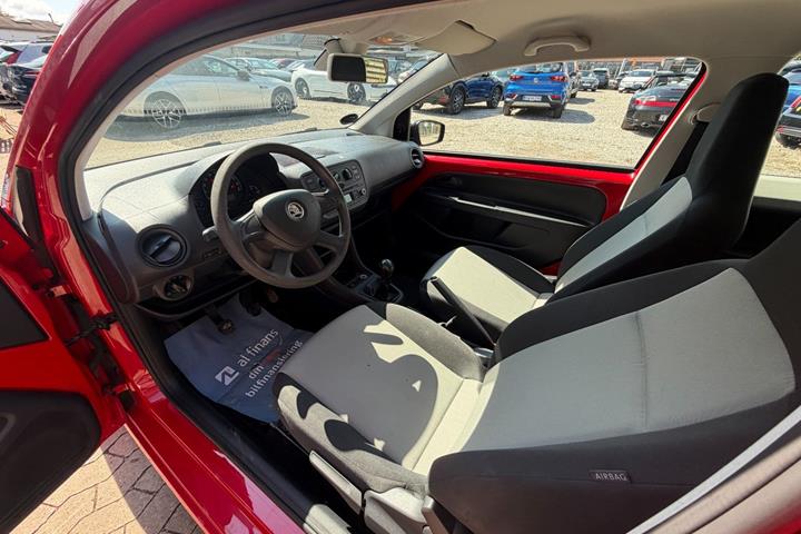 Rød Skoda Citigo fra 2013