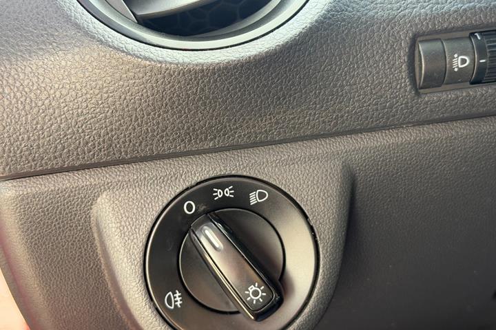 Rød Skoda Citigo fra 2013