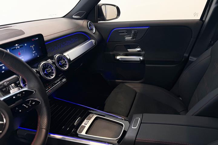 Sort Mercedes EQB250+ fra 2026