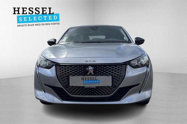 Grå Peugeot e-208 fra 2023