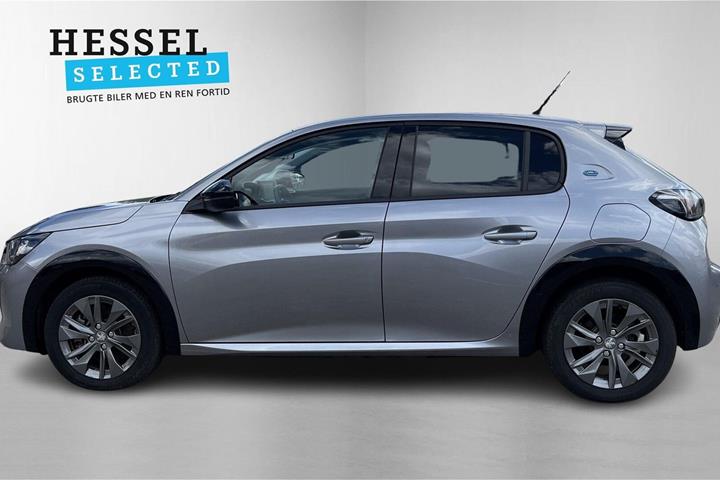 Grå Peugeot e-208 fra 2023