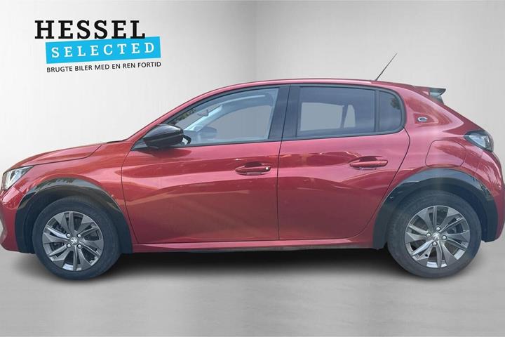 Beige Peugeot e-208 fra 2023