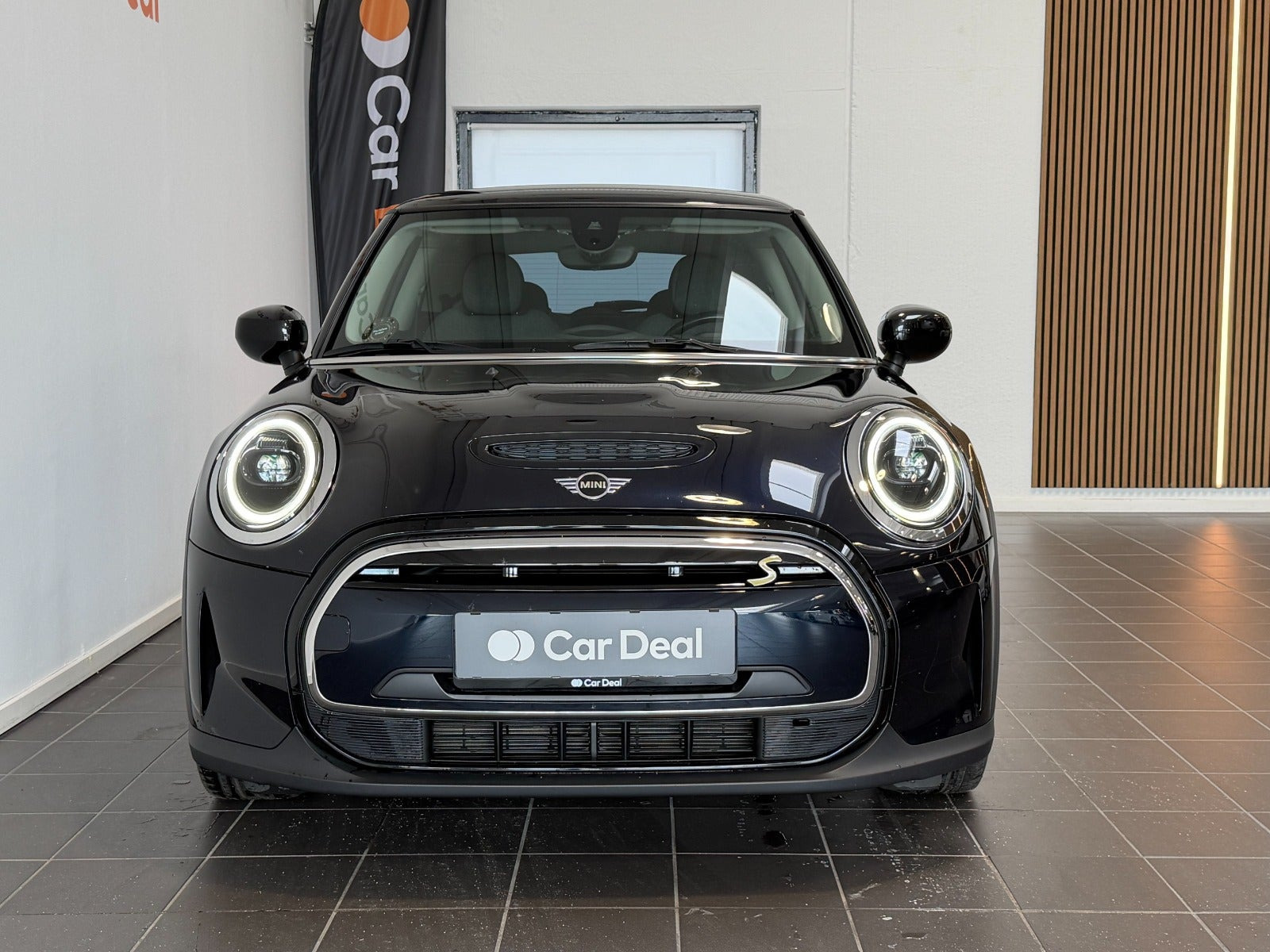 Sort Mini Cooper SE fra 2021