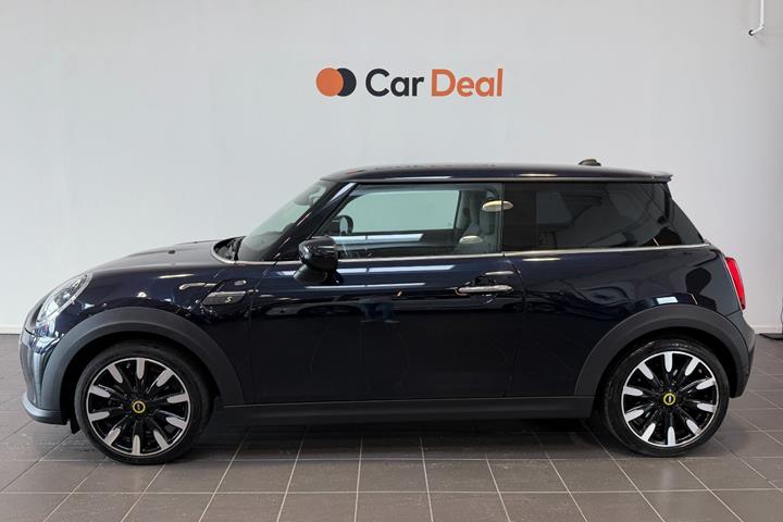 Sort Mini Cooper SE fra 2021