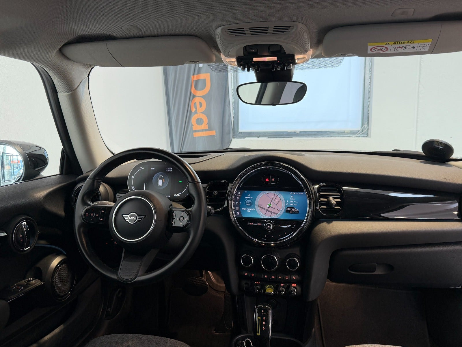 Sort Mini Cooper SE fra 2021