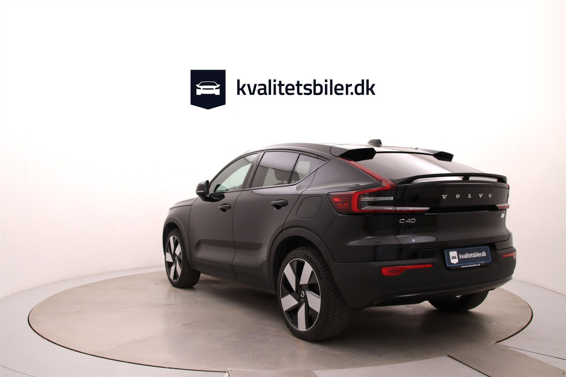 Sort Volvo C40 fra 2023