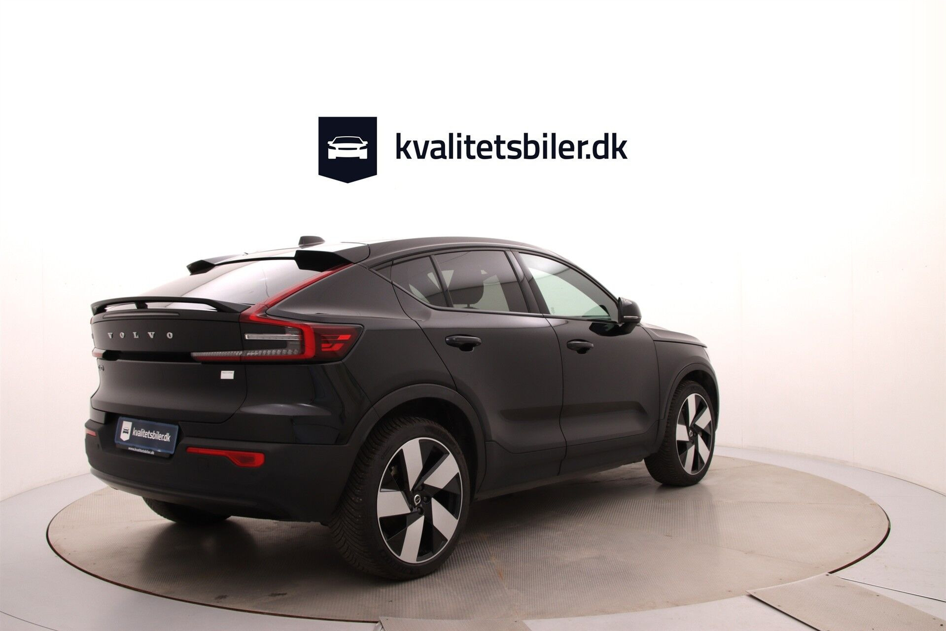 Sort Volvo C40 fra 2023