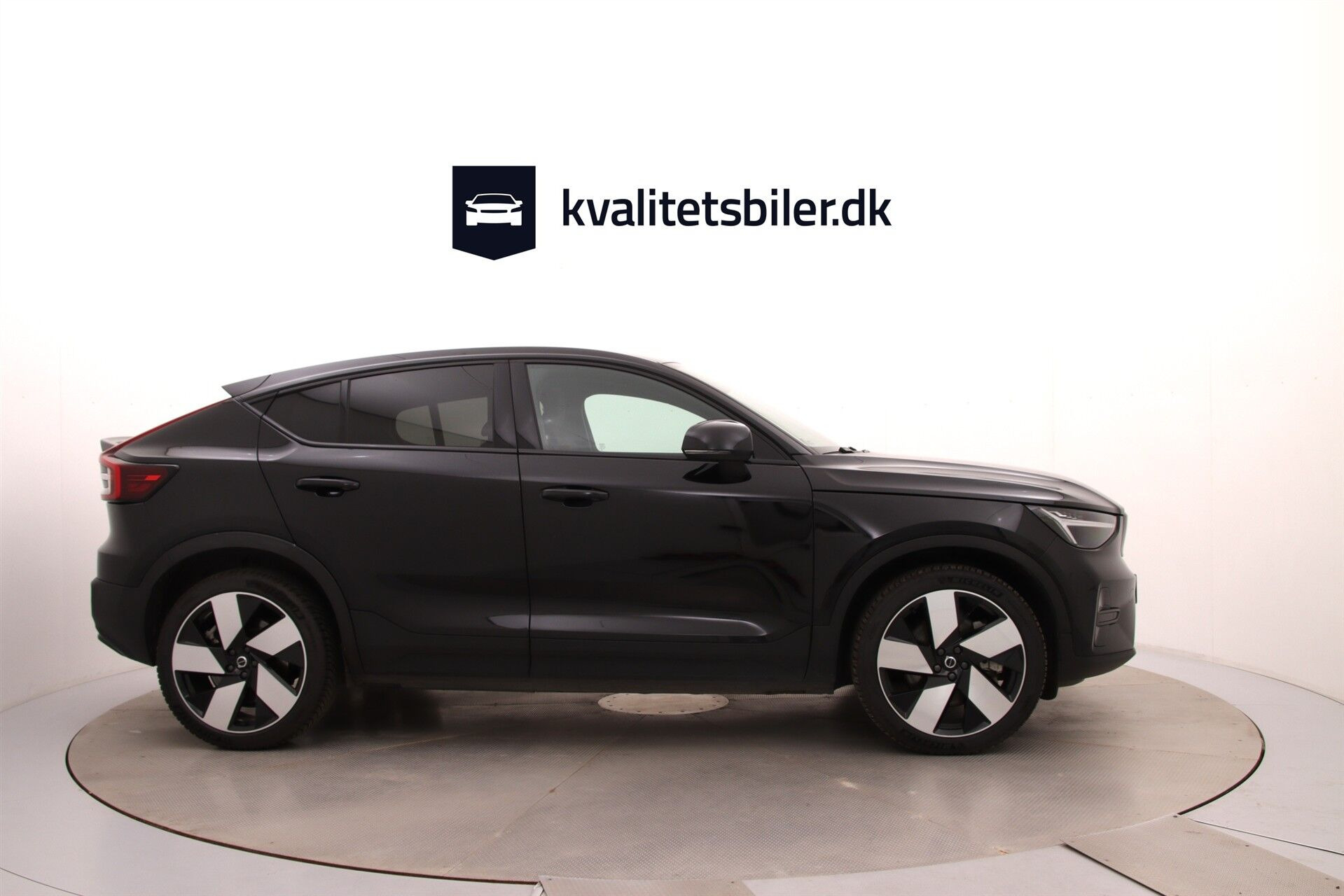 Sort Volvo C40 fra 2023