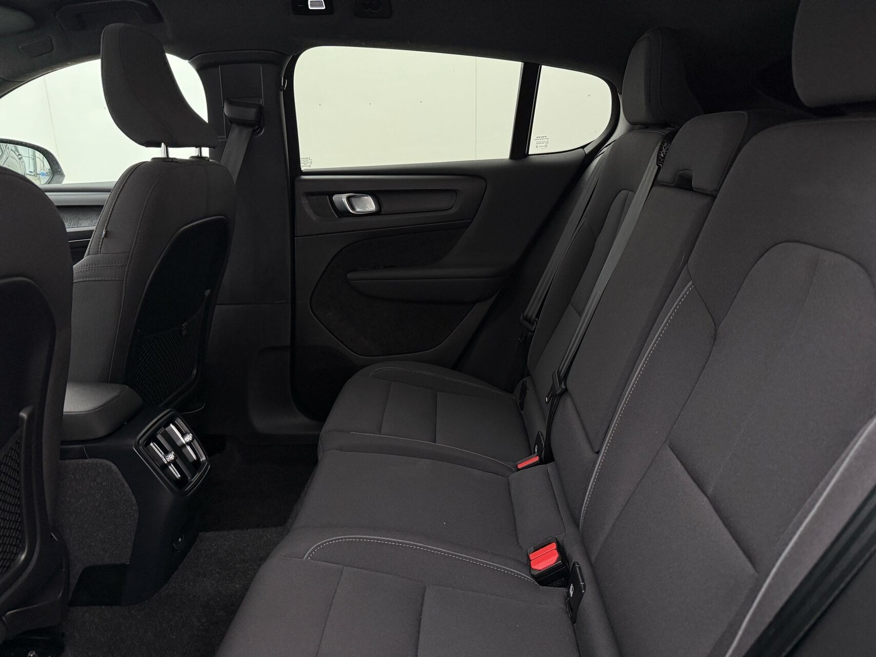 Sort Volvo C40 fra 2023