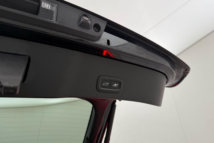 Sort Volvo C40 fra 2023