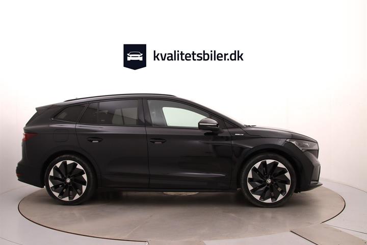 Sort Skoda Enyaq fra 2023