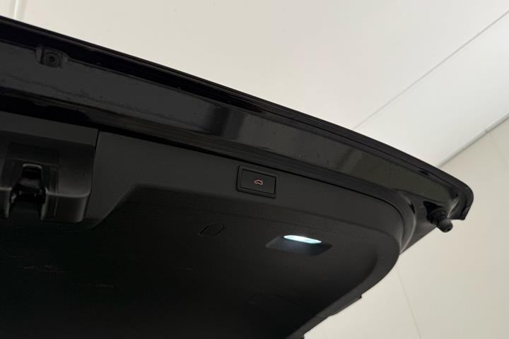 Sort Skoda Enyaq fra 2023