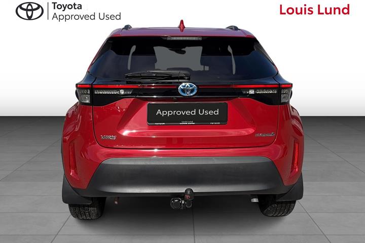 Rød Toyota Yaris Cross fra 2022