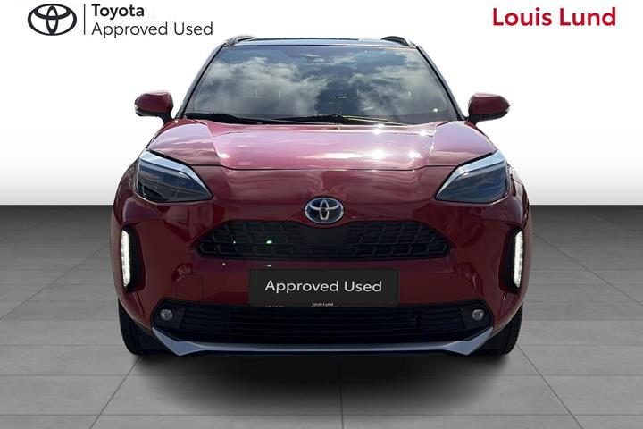Rød Toyota Yaris Cross fra 2022