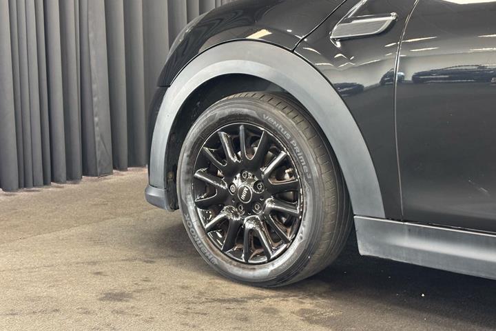 Sort Mini Cooper fra 2023