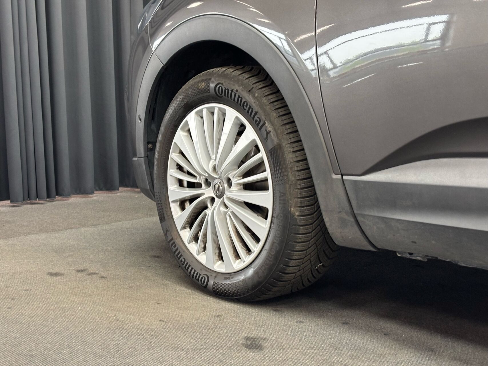Sort Opel Grandland X fra 2018