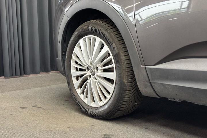Sort Opel Grandland X fra 2018