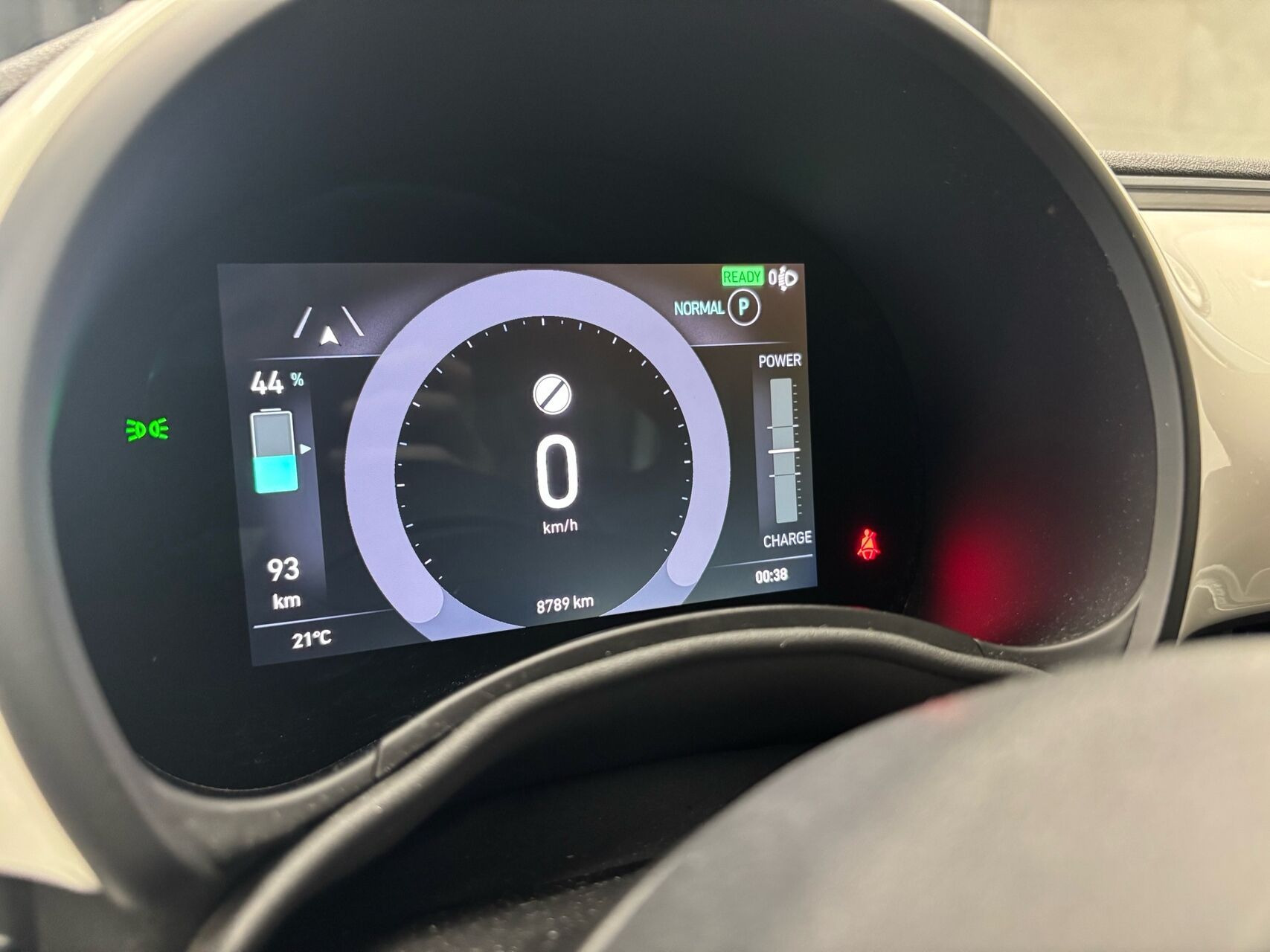 Hvid Fiat 500e fra 2023