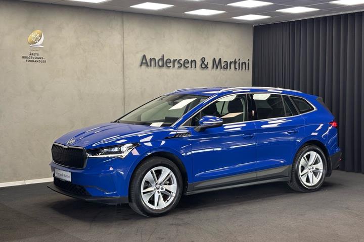 Blå Skoda Enyaq fra 2022
