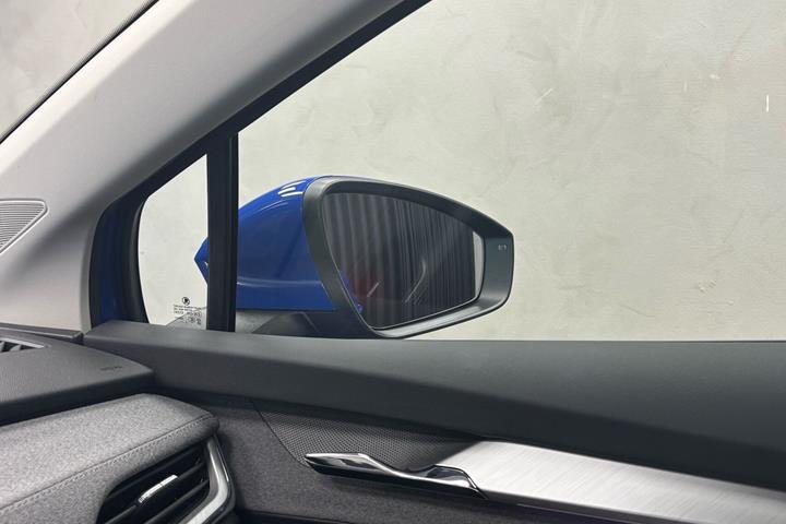 Blå Skoda Enyaq fra 2022