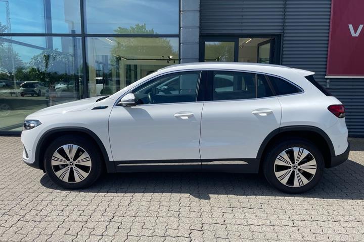 Hvid Mercedes EQA 250+ fra 2022