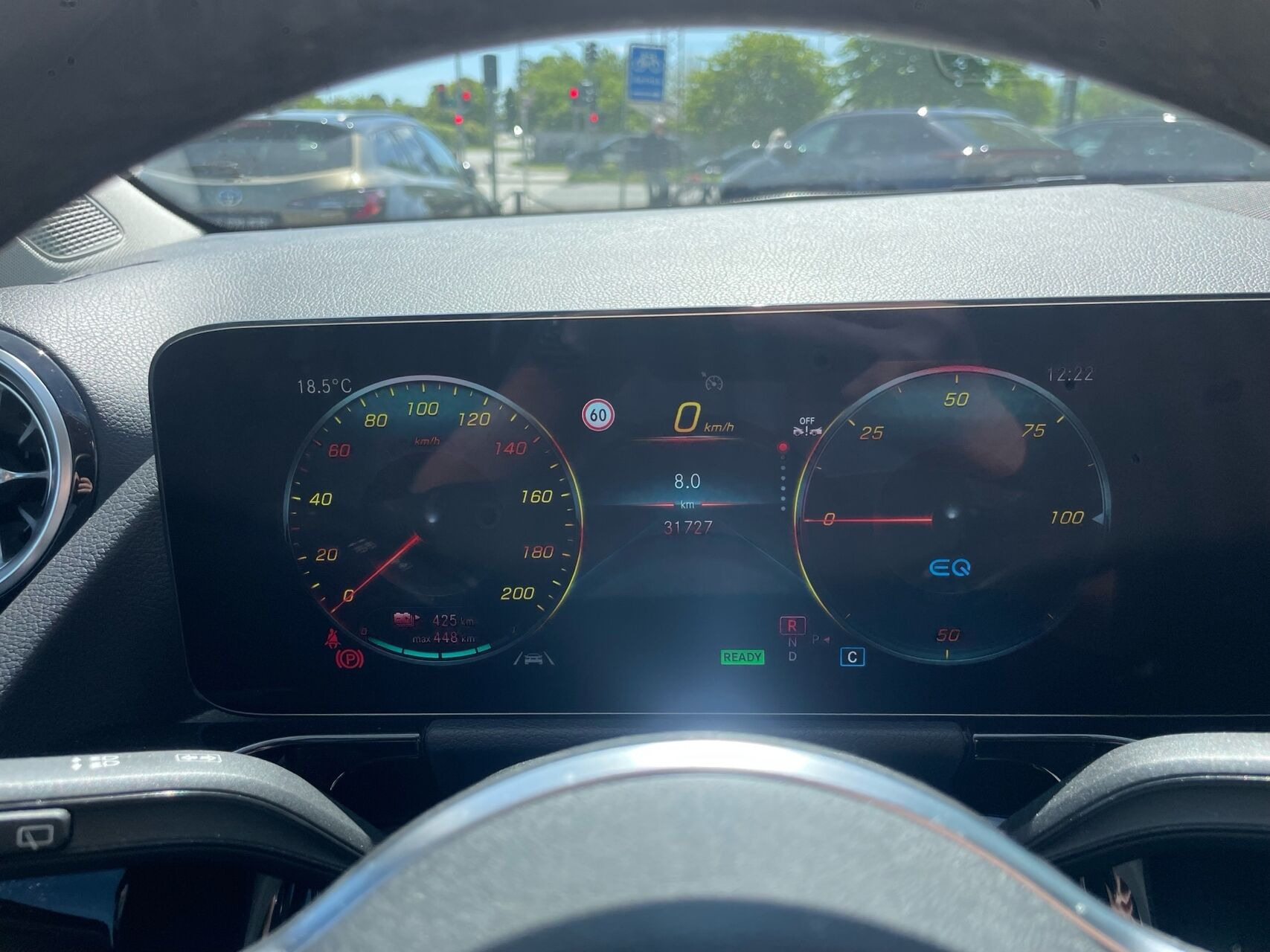 Hvid Mercedes EQA 250+ fra 2022