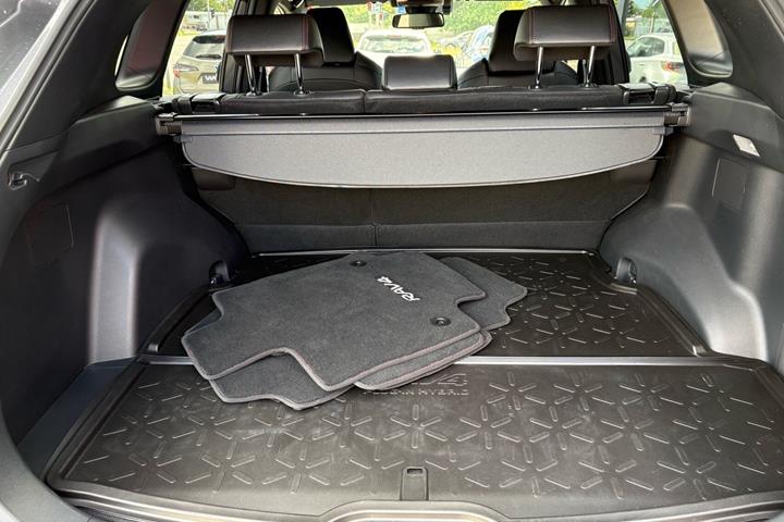Grå Toyota RAV4 Plug-in fra 2021