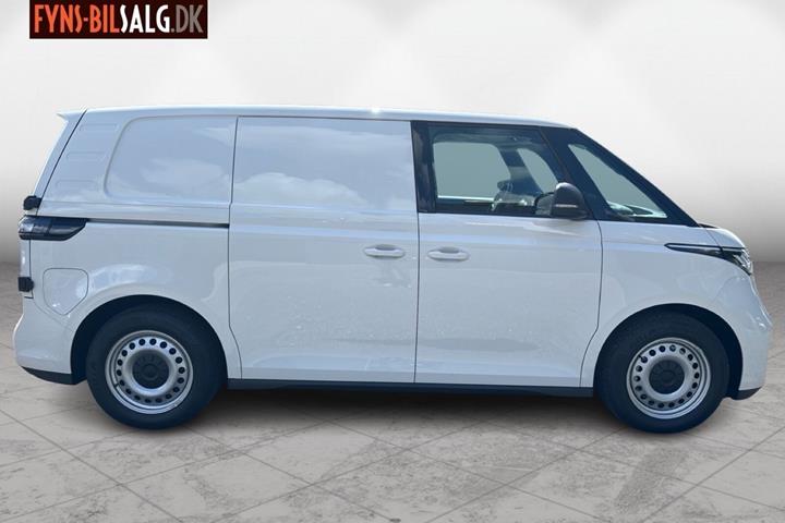 Hvid VW ID.Buzz Cargo fra 2026 set udefra