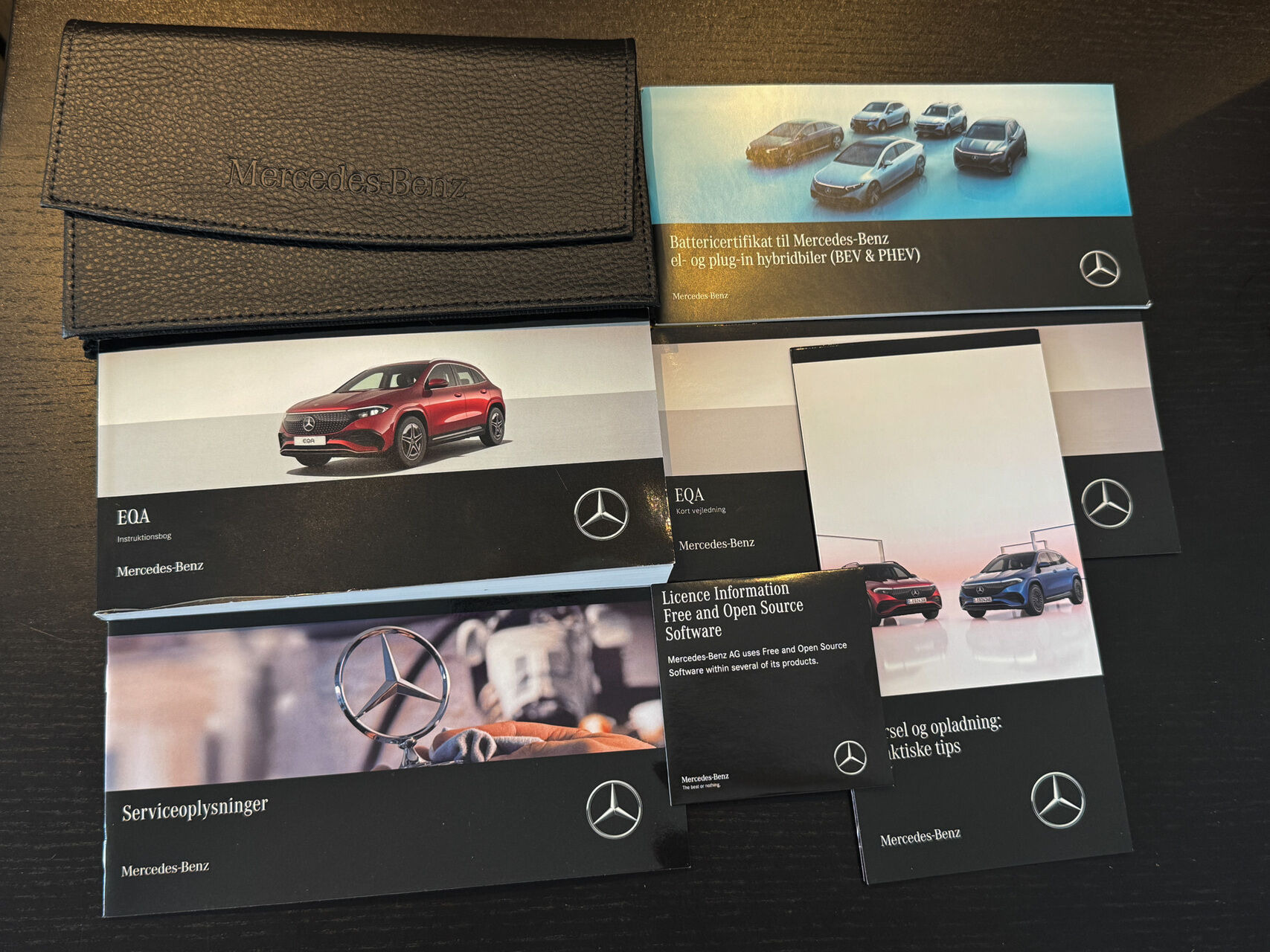 Grå Mercedes EQA250+ fra 2024