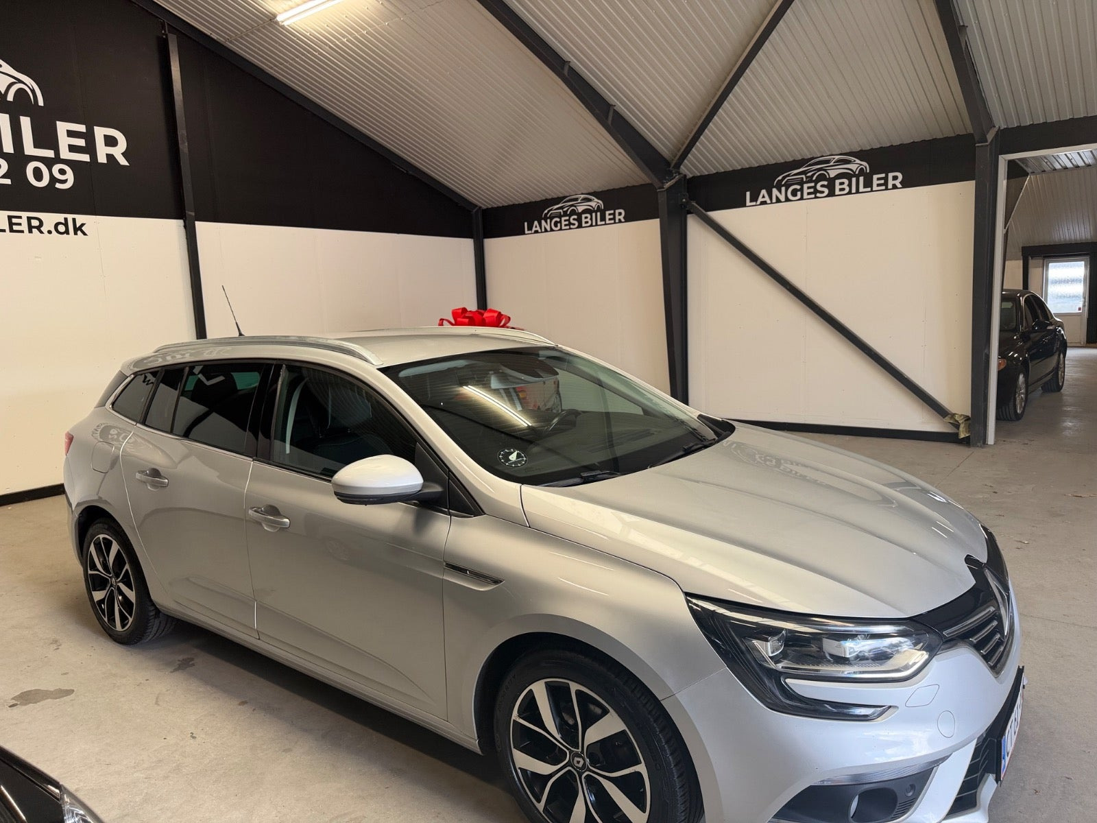 Sølv Renault Megane IV fra 2018