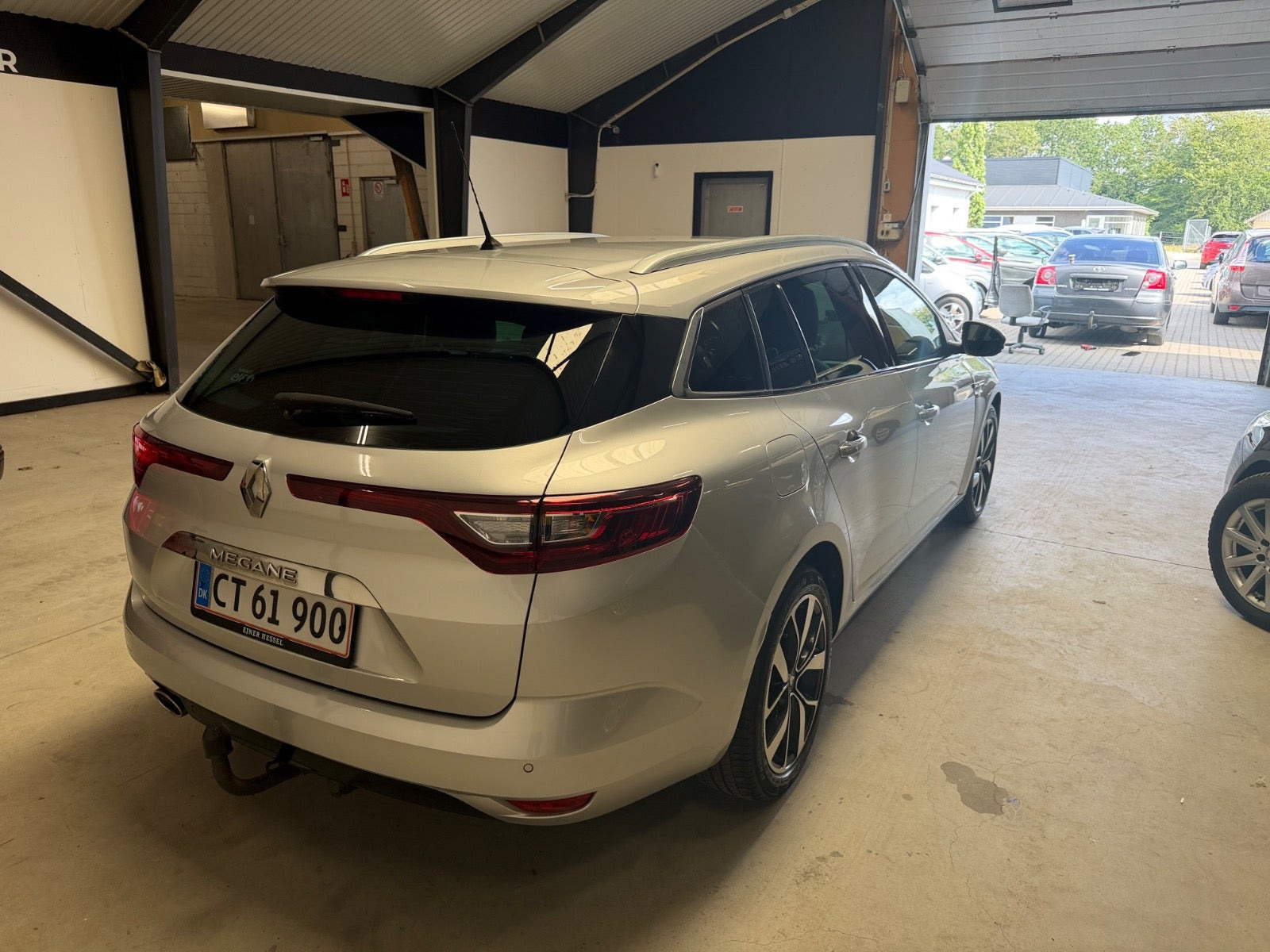 Sølv Renault Megane IV fra 2018