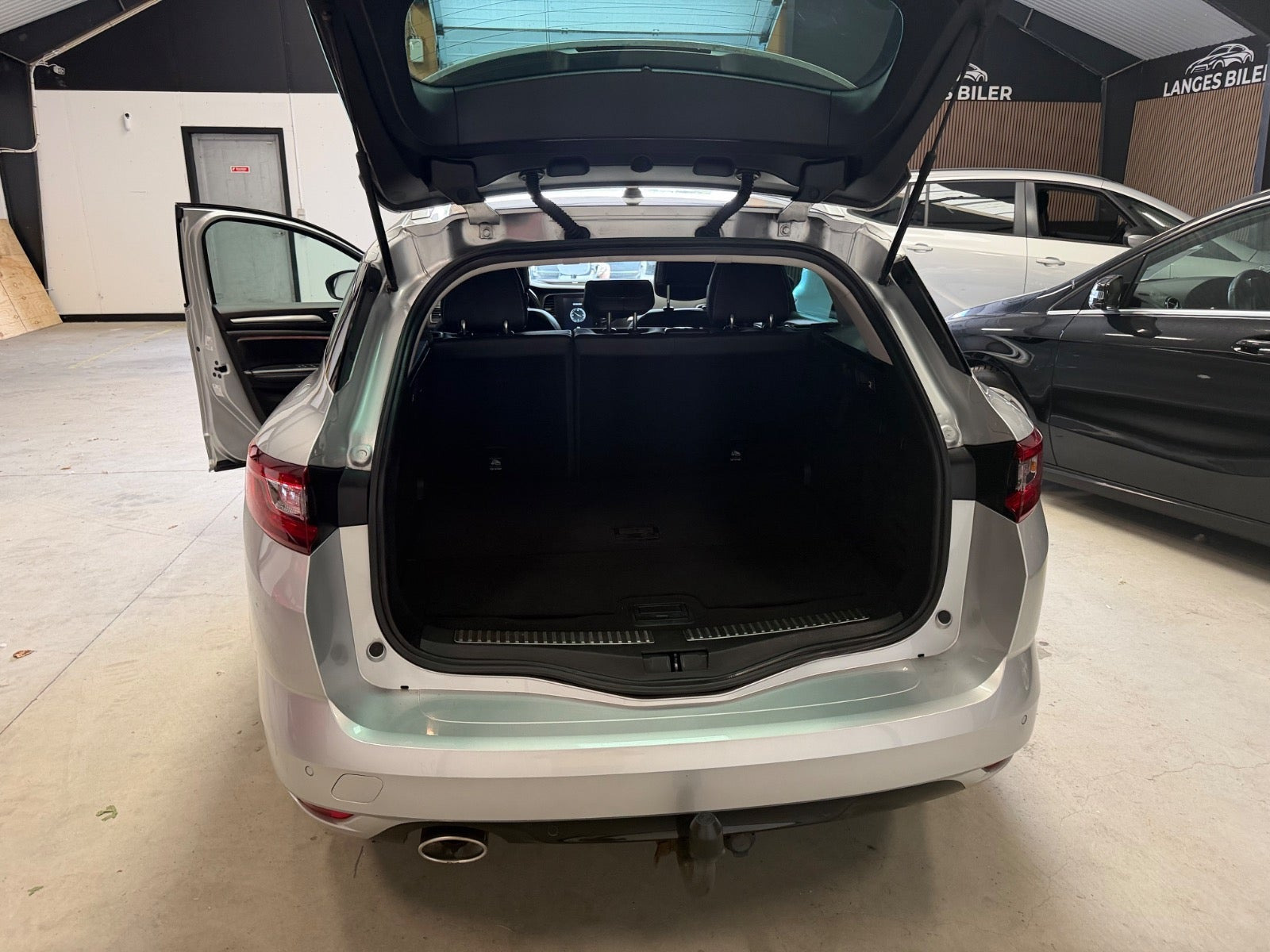 Sølv Renault Megane IV fra 2018