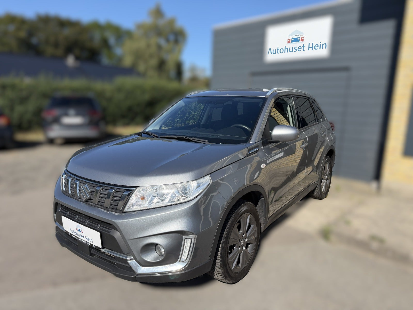 Grå Suzuki Vitara fra 2019