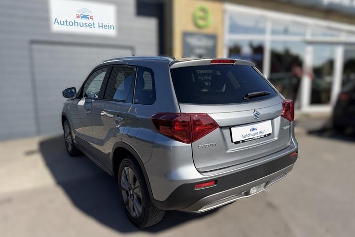 Grå Suzuki Vitara fra 2019